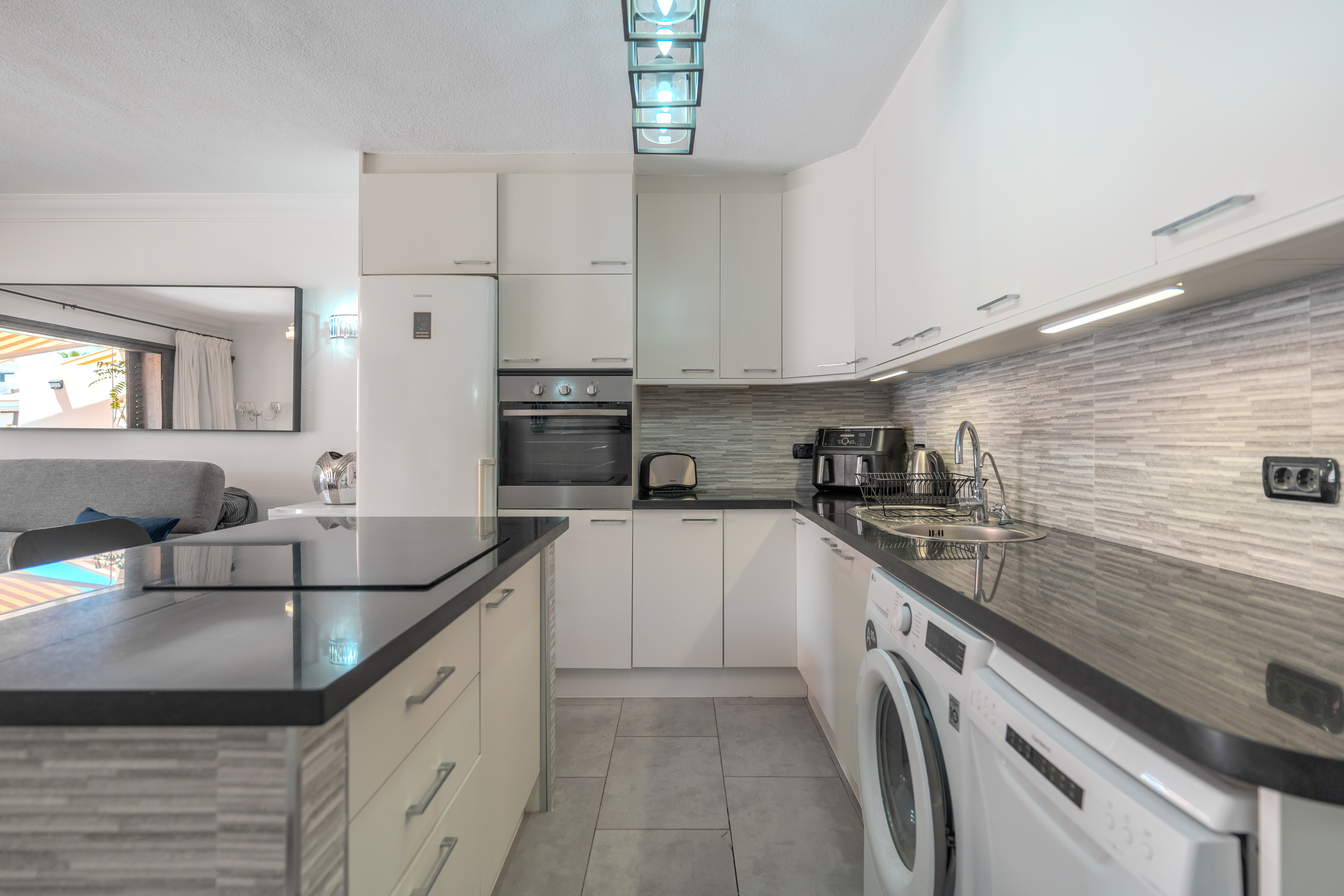 1 Bedroom | Victoria Court 1 — photo 10