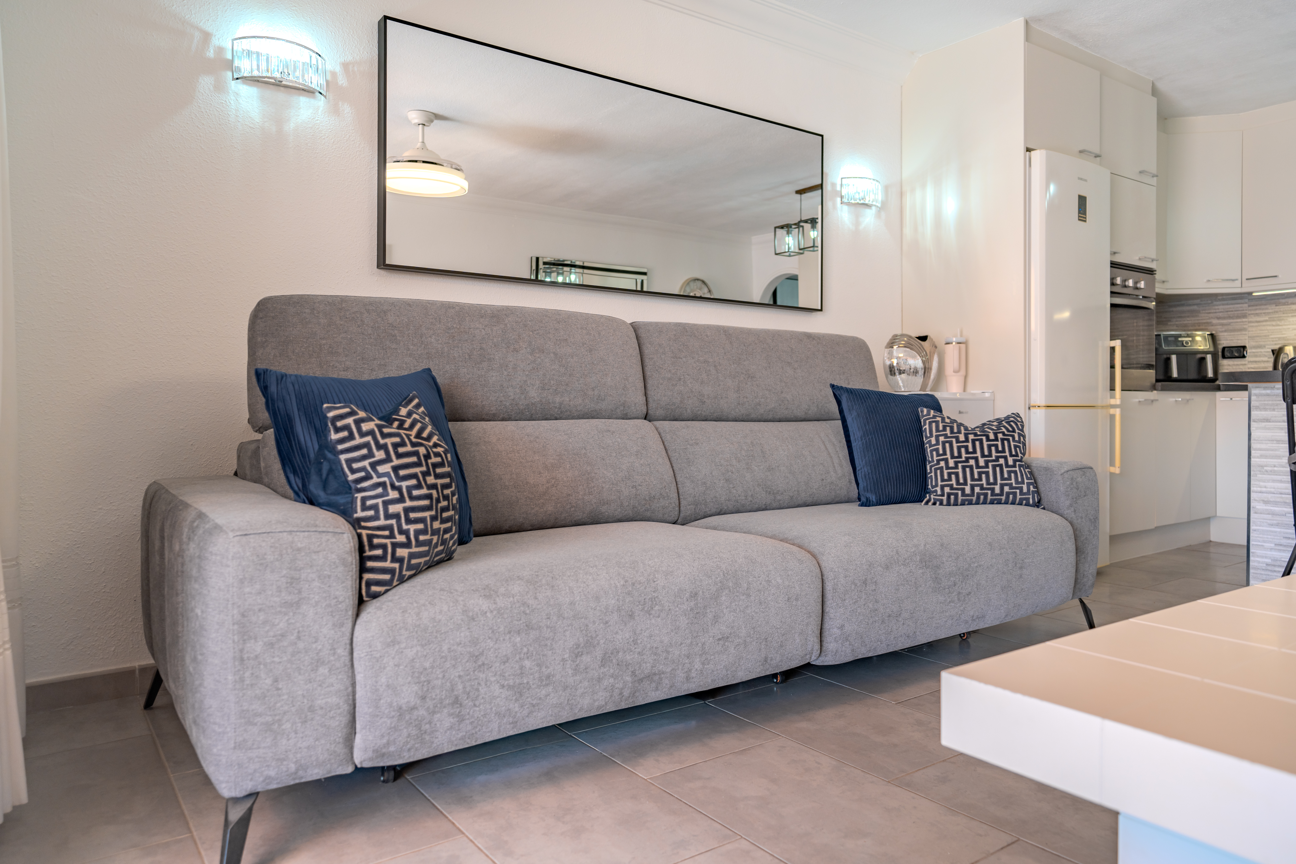 1 Bedroom | Victoria Court 1 — photo 11