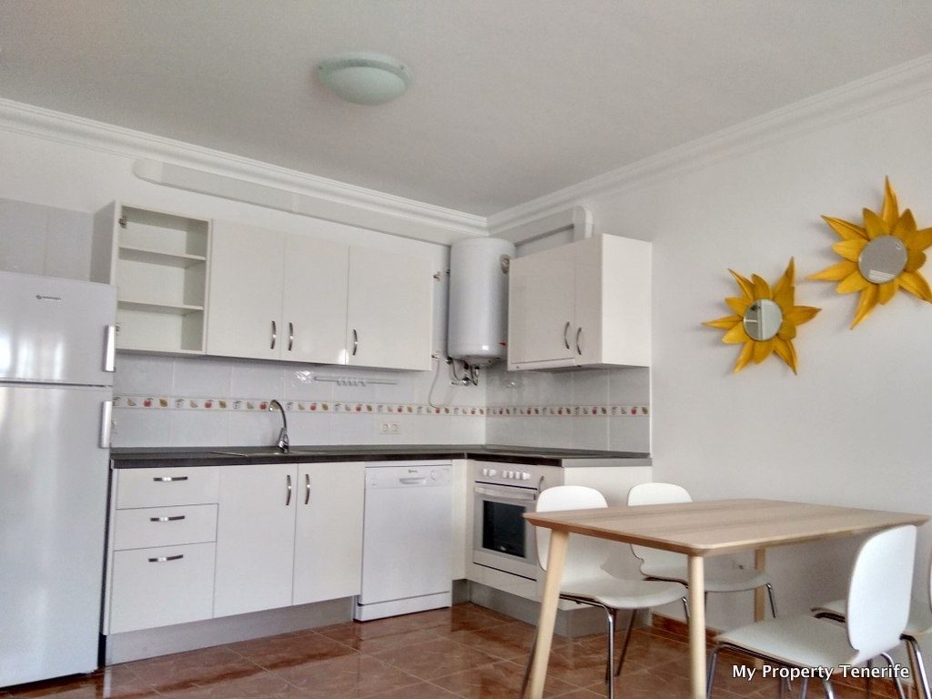 1 Bedroom | Calle Barranquillo — photo 5