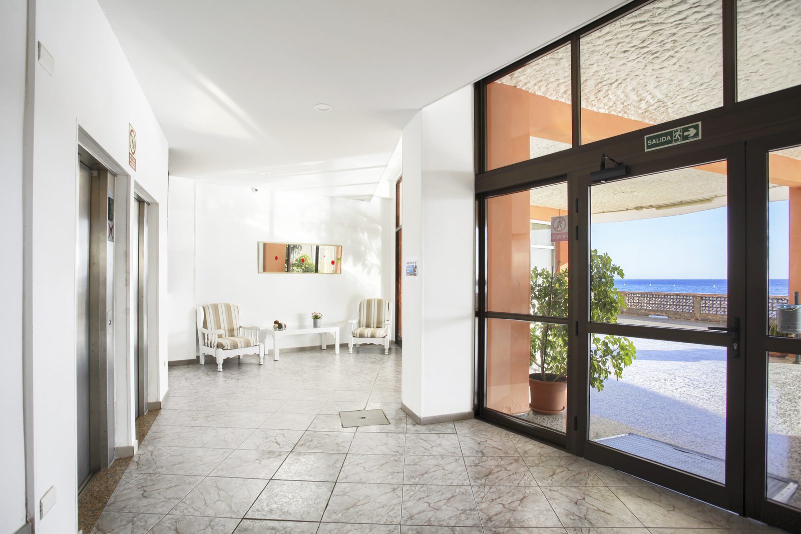 1 Bedroom | Cristianmar — photo 16