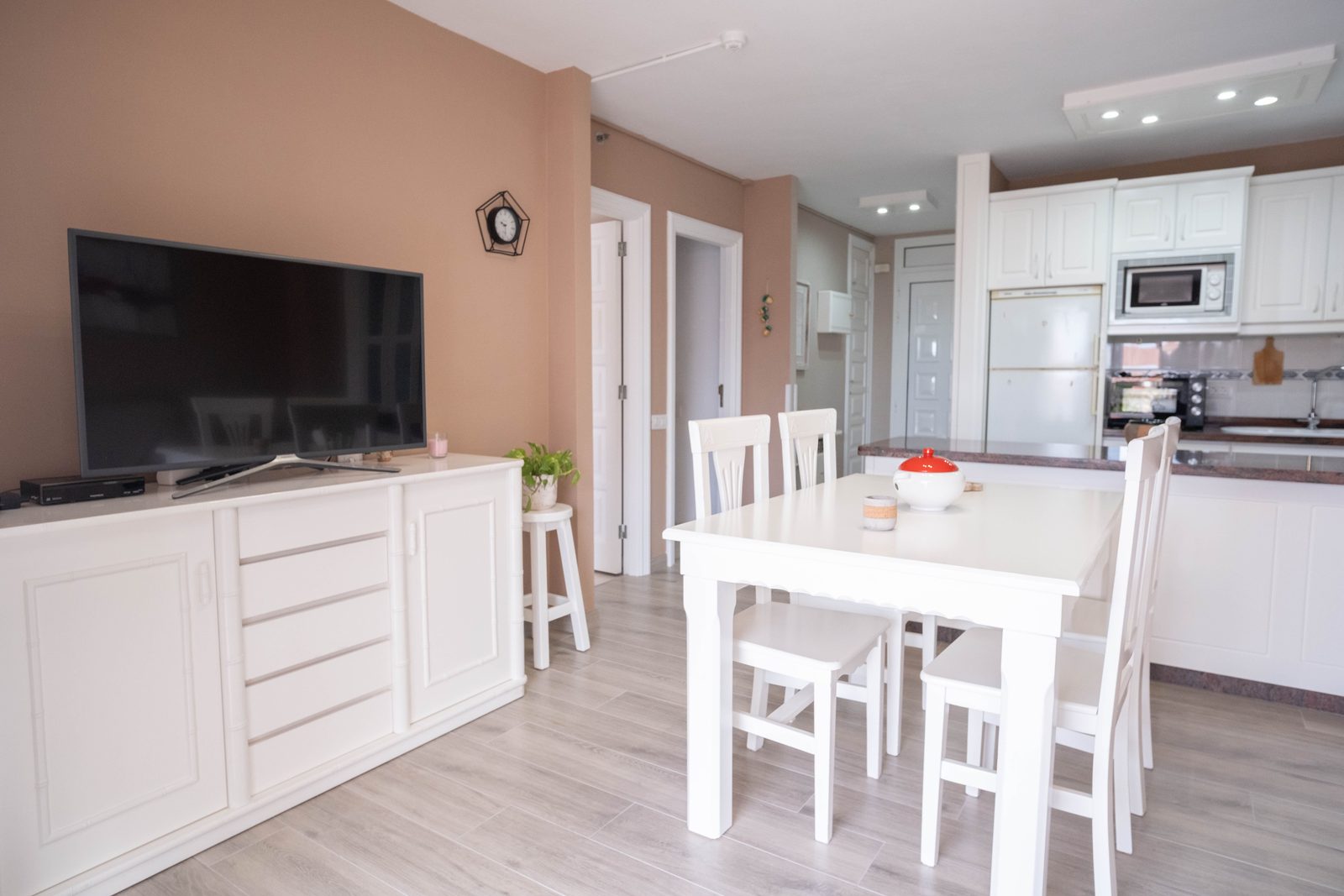 2 Bedrooms | Compostela Beach — photo 3